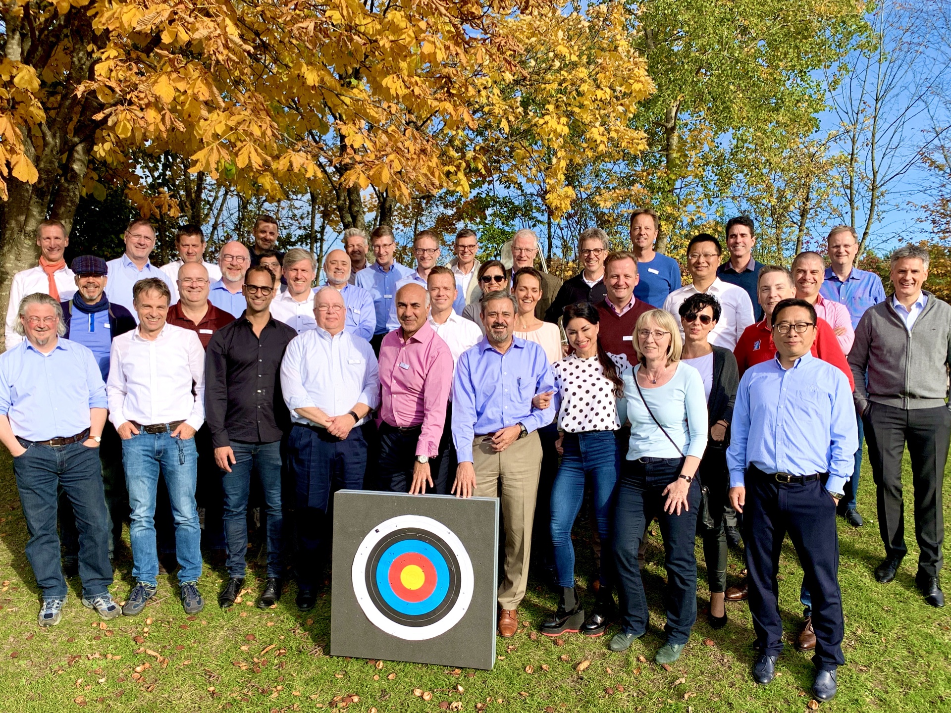 Bogenschießen: Outdoor während des Teamevents